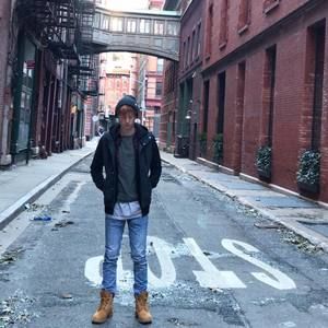 Meet your Posher, Thomas